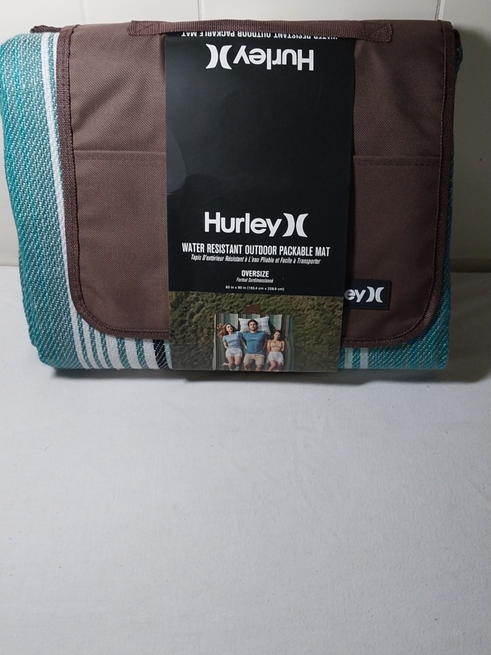 Hurley water resistant outdoor packable mat Oversized NEW